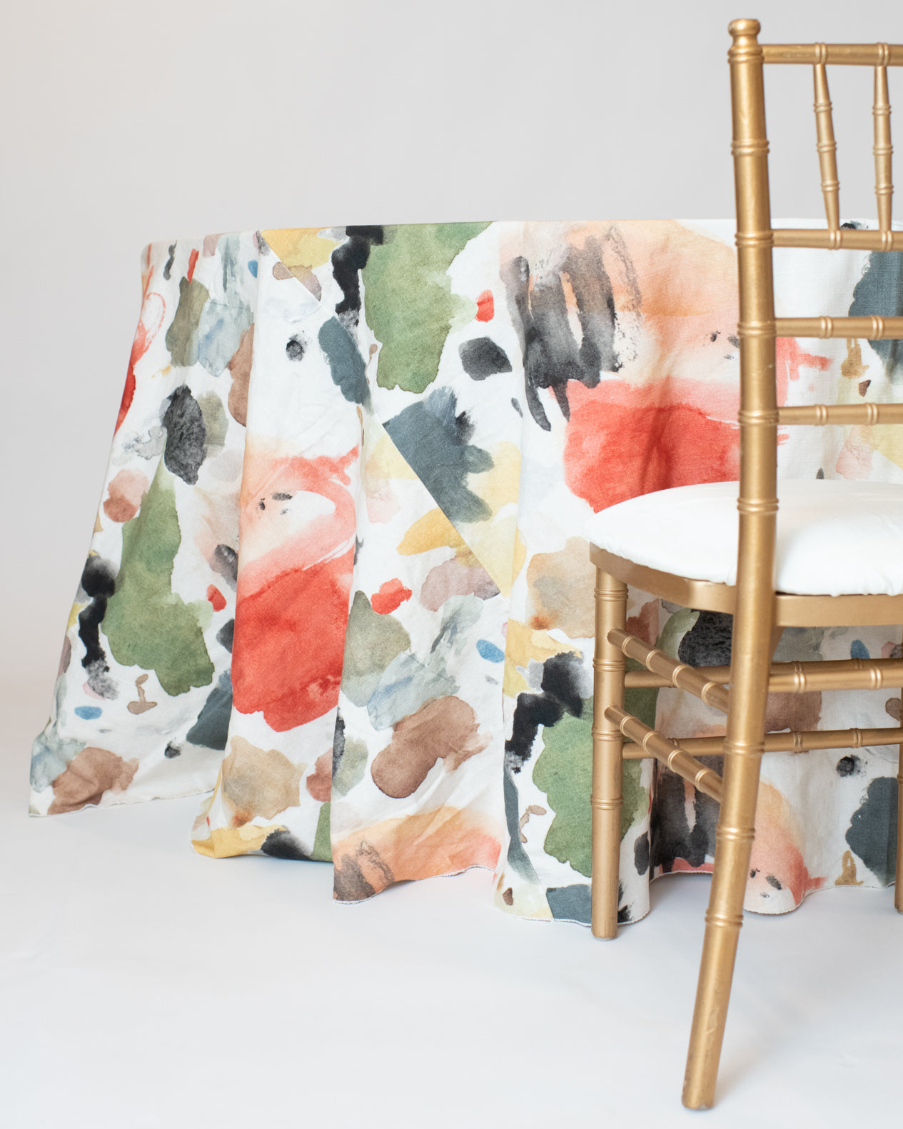 Botte Spice Linen – 132” Round